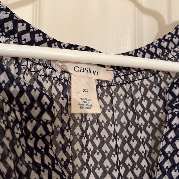 Nordstrom Caslon 3/4 Sleeve Navy/White Pattern Blouse - Picture 2 of 3